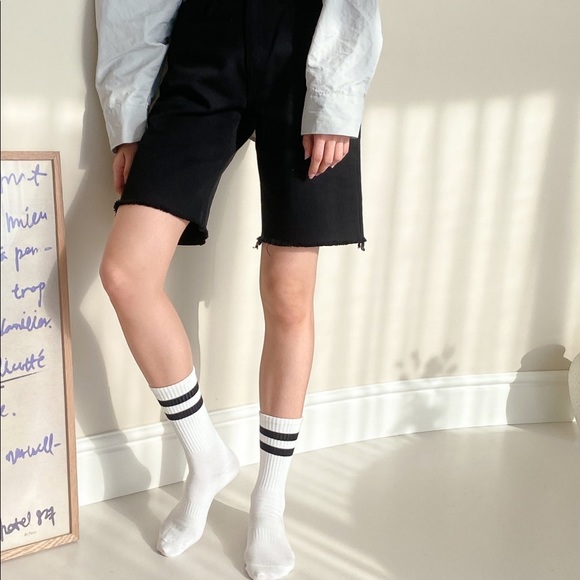 2-Stripe Crew Socks - White with Black Stripes - Picture 3 of 12